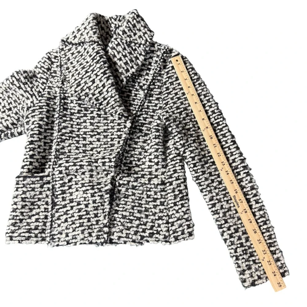 Lola and Sophie Blazer Black White Medium Viscose Boucle‎ Career Wear